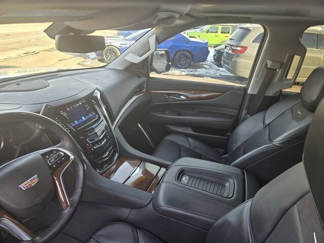 2020 Cadillac Escalade ESV Luxury