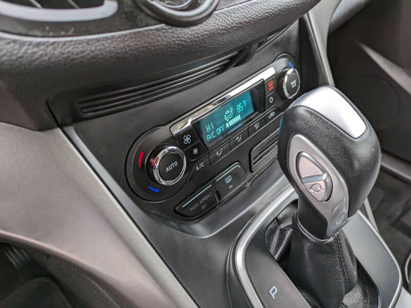 2014 Ford C-MAX Hybrid SE