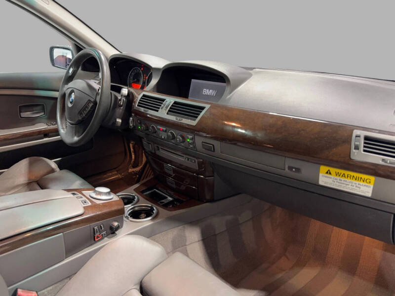 2003 BMW 7 Series 745Li