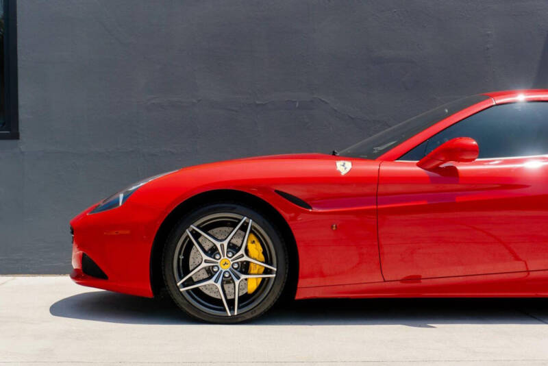 2016 Ferrari California T