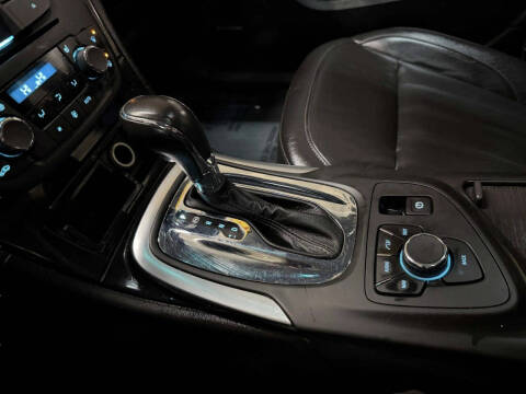 2013 Buick Regal Premium 3