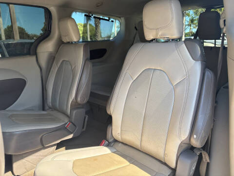 2018 Chrysler Pacifica Touring L