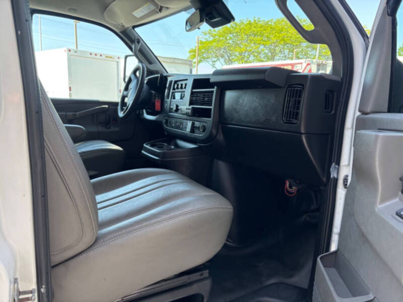 2019 GMC Savana Reefer Box Van