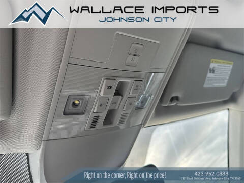 2025 Volkswagen Taos SE 4Motion