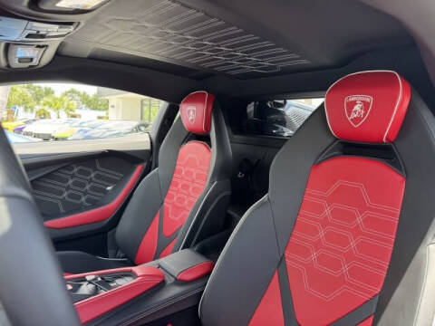 2025 Lamborghini Revuelto
