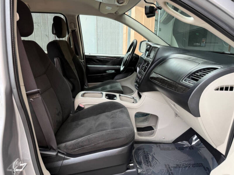 2016 Dodge Grand Caravan SXT