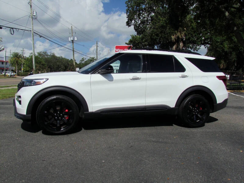 2022 Ford Explorer ST