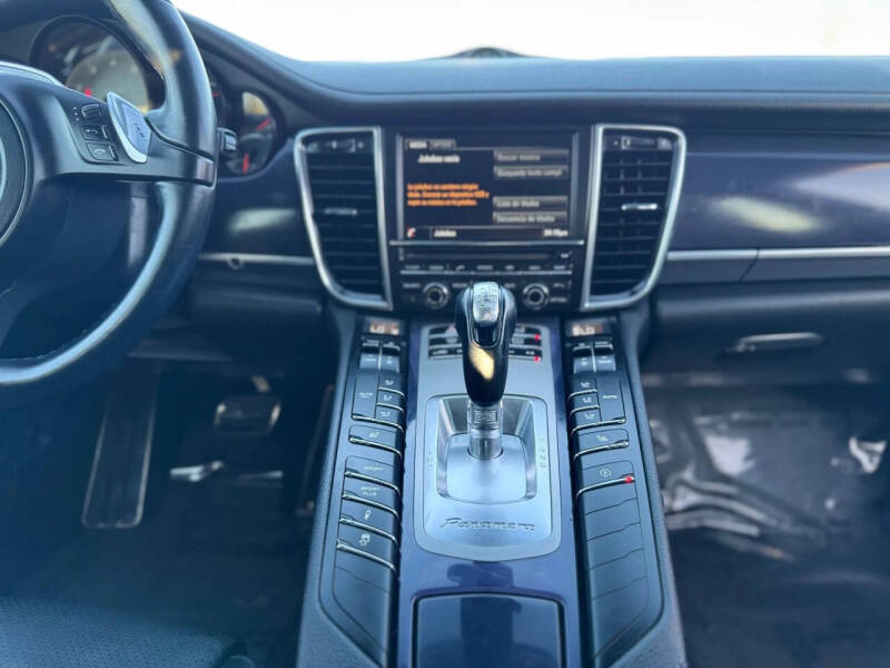 2014 Porsche Panamera