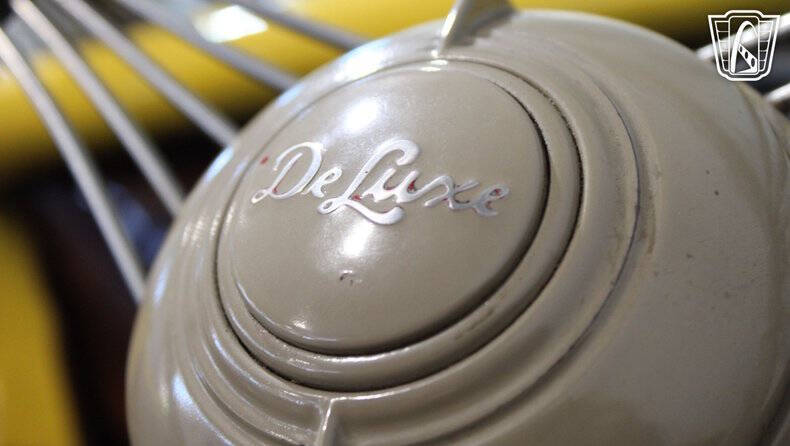1935 Ford Deluxe