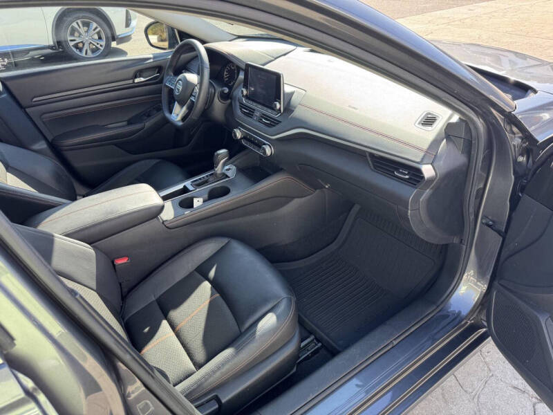 2021 Nissan Altima 2.5 SR