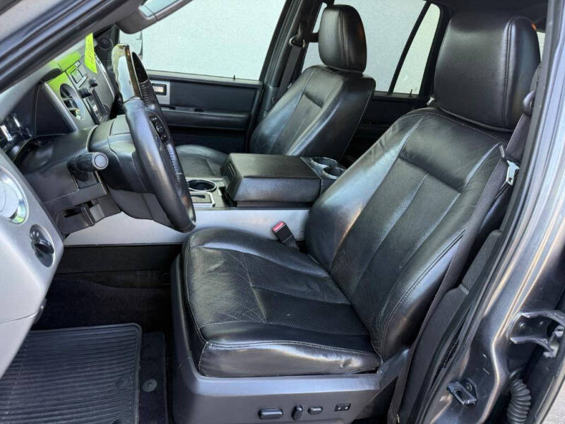 2012 Ford Expedition Limited