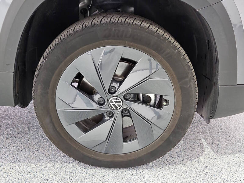 2025 Volkswagen Taos S