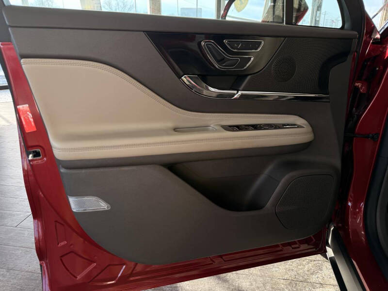 2024 Lincoln Corsair Premiere