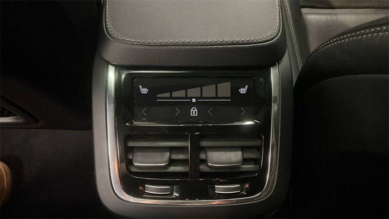 2022 Volvo XC90 T6 Inscription 7-Passenger