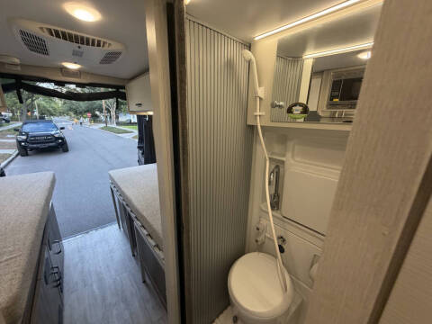 2024 Thor Motor Coach Dazzle