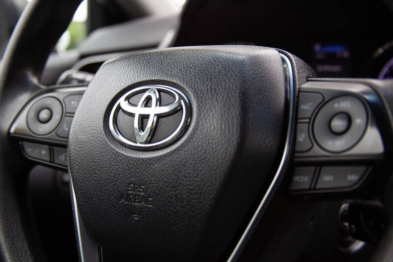 2020 Toyota Camry LE