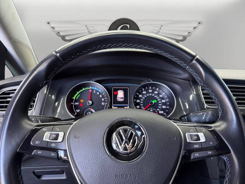 2019 Volkswagen e-Golf SE