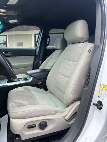 2014 Ford Explorer
