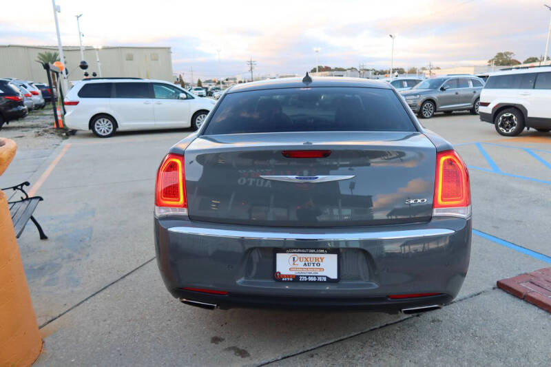 2019 Chrysler 300 Limited