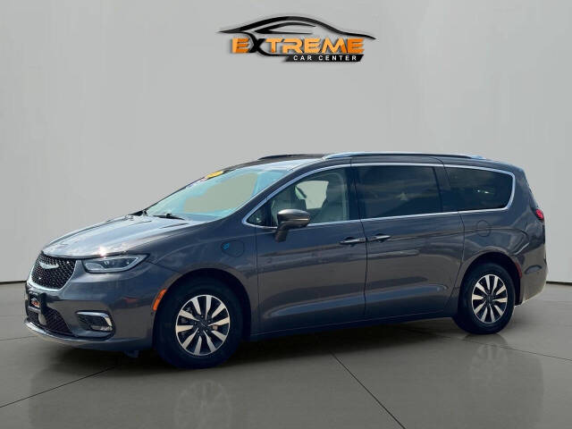 2021 Chrysler Pacifica Hybrid for sale at Extreme Car Center in Detroit, MI