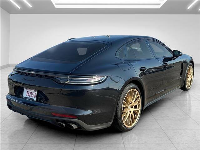 2022 Porsche Panamera