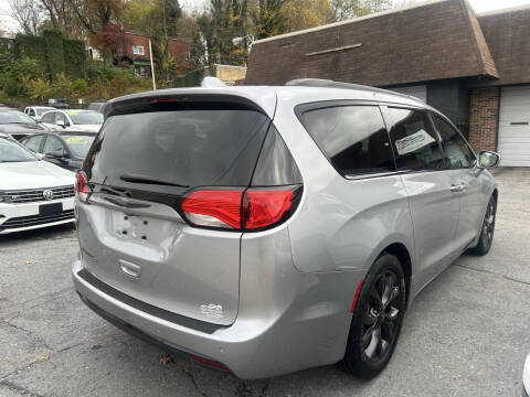 2018 Chrysler Pacifica Touring L