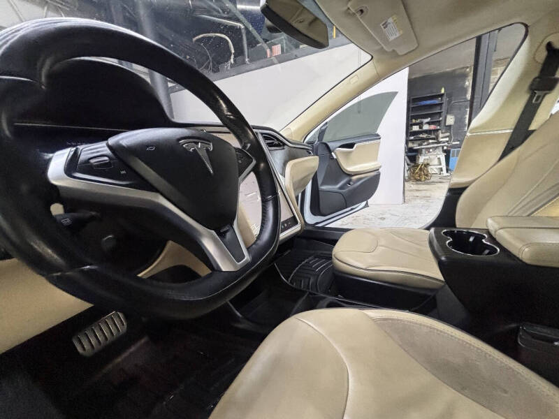2012 Tesla Model S Performance