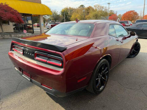 2017 Dodge Challenger R/T Plus