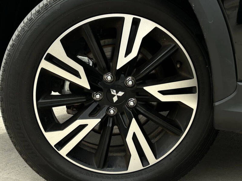 2025 Mitsubishi Eclipse Cross SE