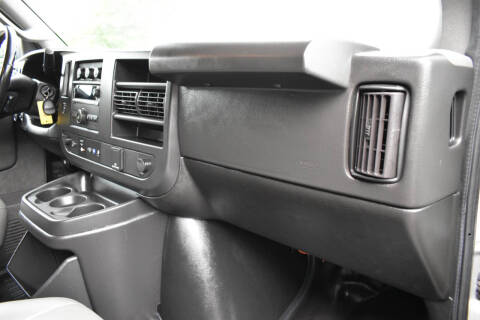 2023 GMC Savana 2500