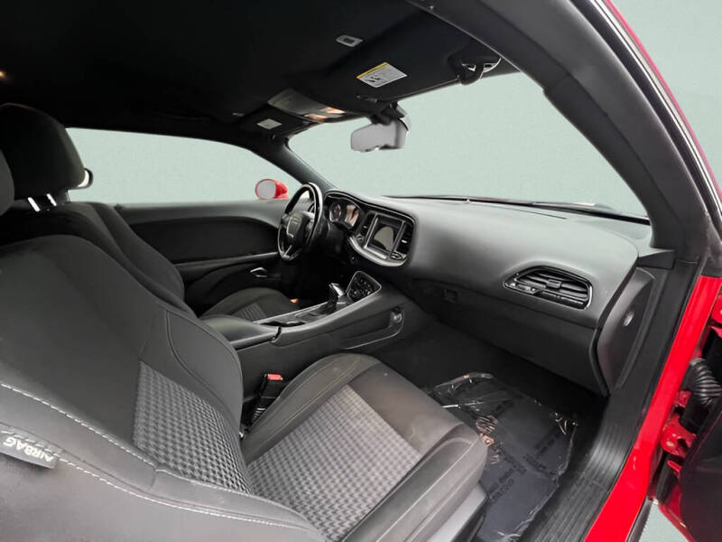 2019 Dodge Challenger SXT