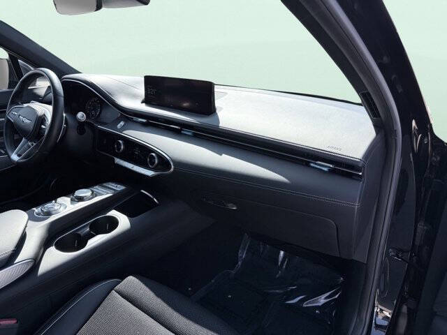 2022 Genesis GV70 2.5T Standard