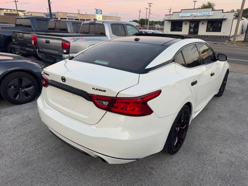 2017 Nissan Maxima Platinum