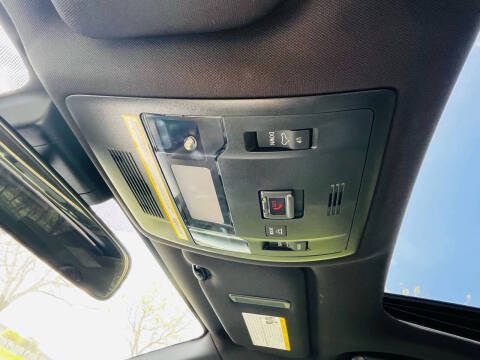 2024 Lexus IS 350 F SPORT Design