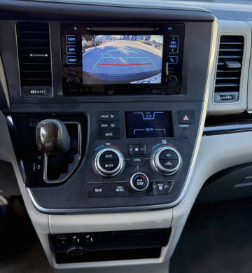 2017 Toyota Sienna XLE 7-Passenger