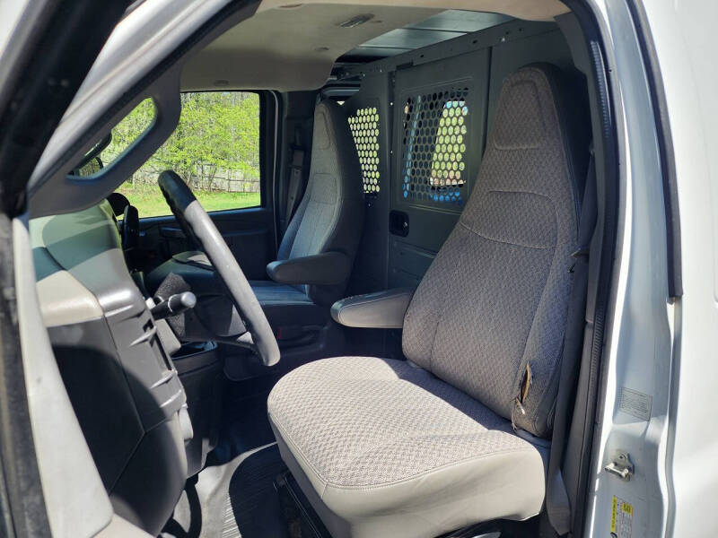 2016 GMC Savana 2500