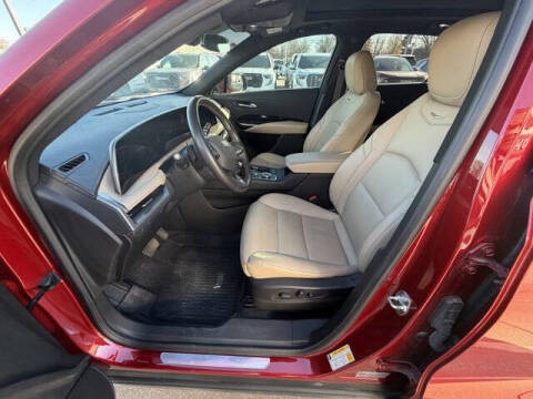 2024 Cadillac XT4 Luxury