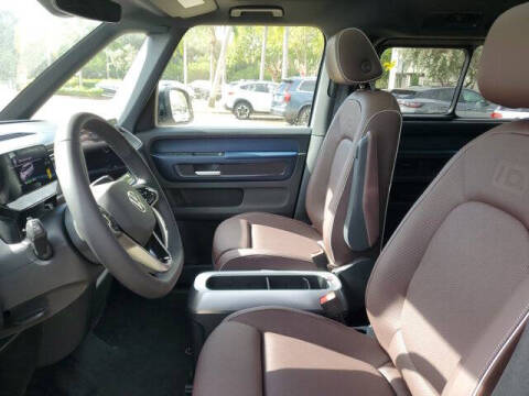 2025 Volkswagen ID. Buzz Pro S Plus 4Motion