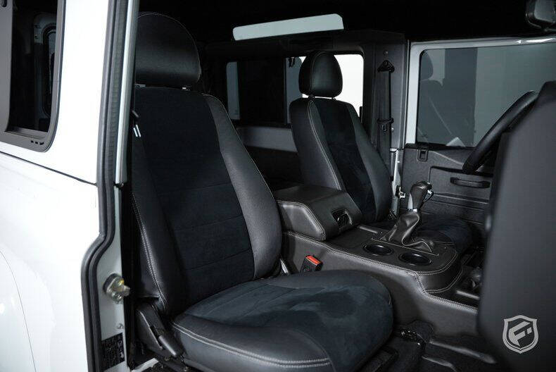 1986 Land Rover Defender