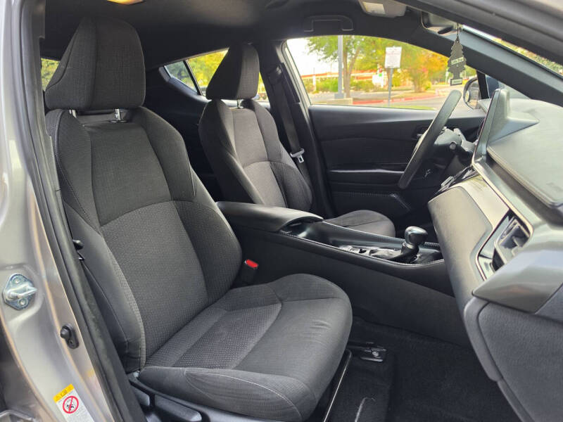 2019 Toyota C-HR LE