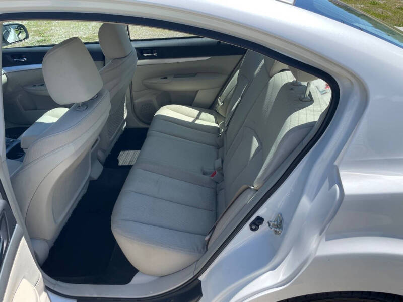 2011 Subaru Legacy 2.5i Premium