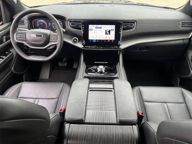 2023 Jeep Wagoneer Series II