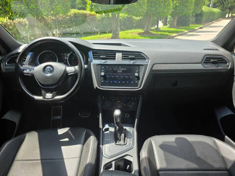 2021 Volkswagen Tiguan SE R-Line Black