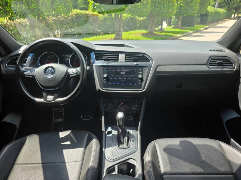 2021 Volkswagen Tiguan SE R-Line Black