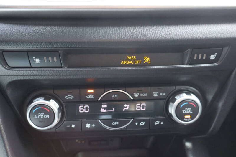 2017 Mazda MAZDA3 Touring