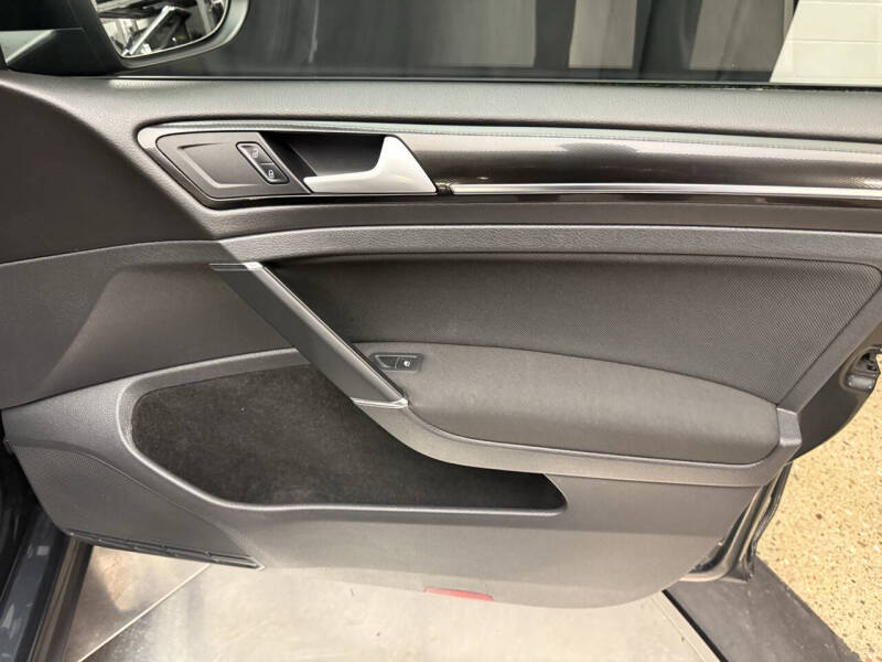 2015 Volkswagen Golf GTI SE