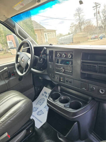 2016 GMC Savana 3500