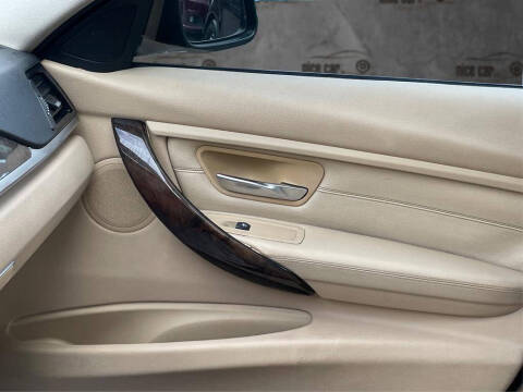 2015 BMW 3 Series 328i