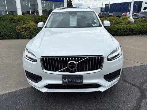 2023 Volvo XC90 B5 Core