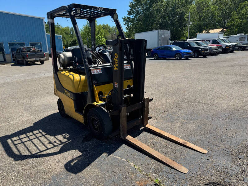 2019 Yale GLP030V